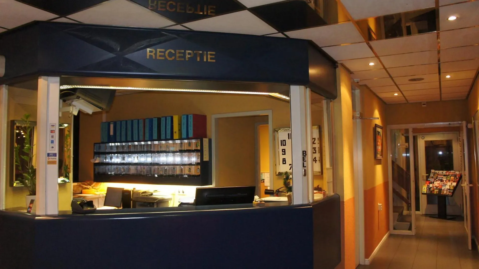 Hotel Zwanenburg Amsterdam Airport Países Bajos
