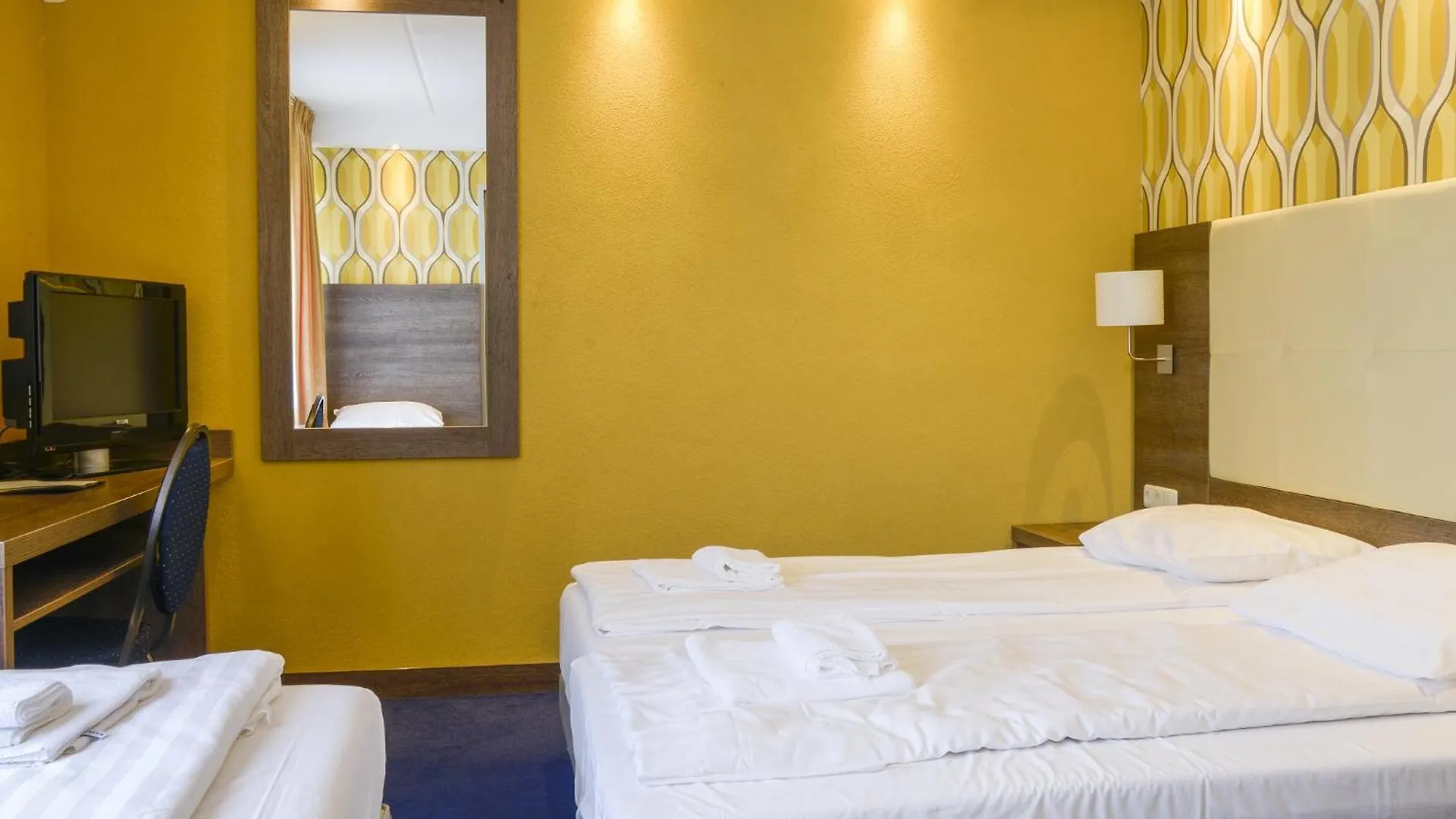 Hotel Zwanenburg Amsterdam Airport Países Bajos